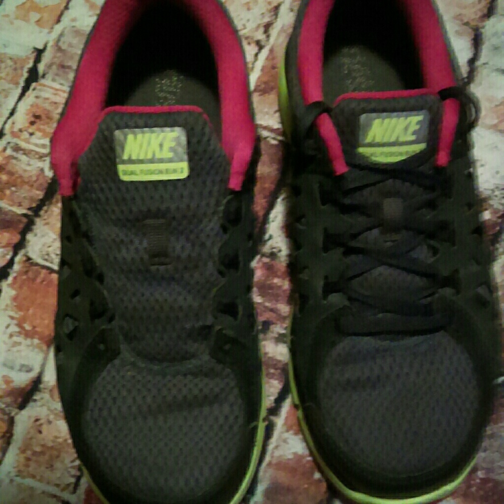 Nike Dual Fusion Run 2 Women's Grey Pink Sneakers
